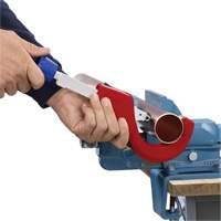 Coupe-tubes KNIPEX TubiX&reg; XL 10-1/4", Capacit&eacute; de 5/64"- 3" D. Morneault & Fils