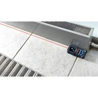T&eacute;l&eacute;m&egrave;tre laser rouge BLAZE, 0.0' - 165' (0.0 m - 50,2 m) Gamme de mesure, Num&eacute;rique (&eacute;lectronique) D. Morneault & Fils