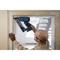 Brushless 15-gauge Angled Finish Nailer (Tool Only), 18 V, Lithium-Ion D. Morneault & Fils